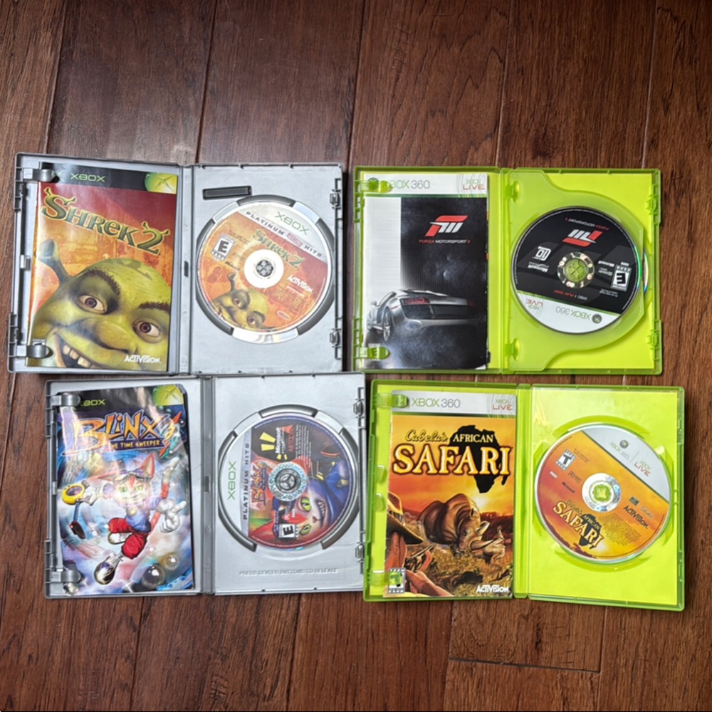 360 Video Game Bundle - Green Cases - Picture 2 of 4